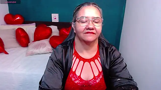 Snapshot of scaelettdubois chatting on February 2025 03:42:01 AM scaelettdubois online show from February 2025 03:42:01 AM