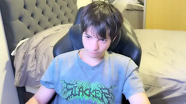 Snapshot of SasukeUhchiaa chatting on February 2025 01:08:02 PM SasukeUhchiaa online show from February 2025 01:08:02 PM