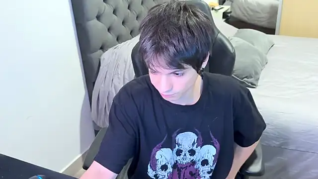 Snapshot of SasukeUhchiaa chatting on March 2025 02:10:01 AM SasukeUhchiaa online show from March 2025 02:10:01 AM