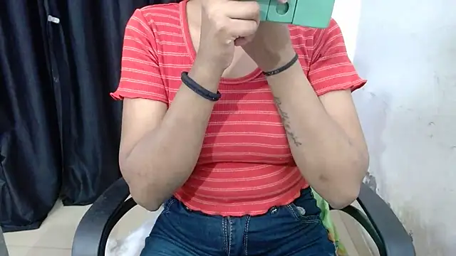 Snapshot of sexy_vani1 chatting on February 2026 05:40:02 PM sexy vani1 online show from February 2026 05:40:02 PM