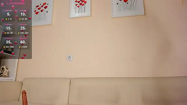 rosa mariposa  online show from December 2024 02:06:02 PM