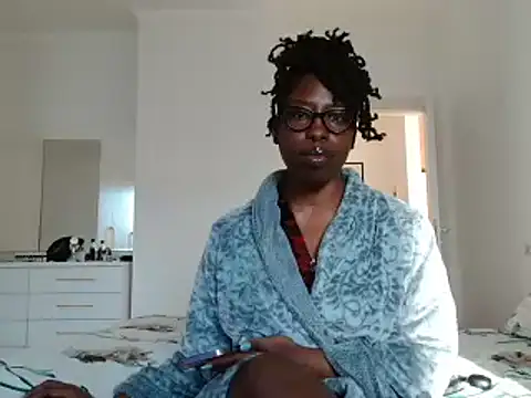 MadamIndigo online show from February 2026 06:35:01 AM