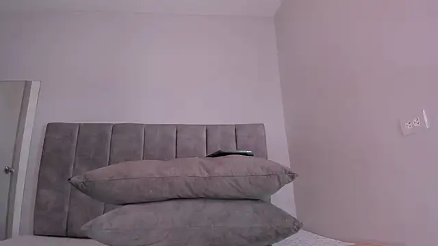 Snapshot of taylor_suxx chatting on January 2026 02:54:02 PM taylor suxx online show from January 2026 02:54:02 PM