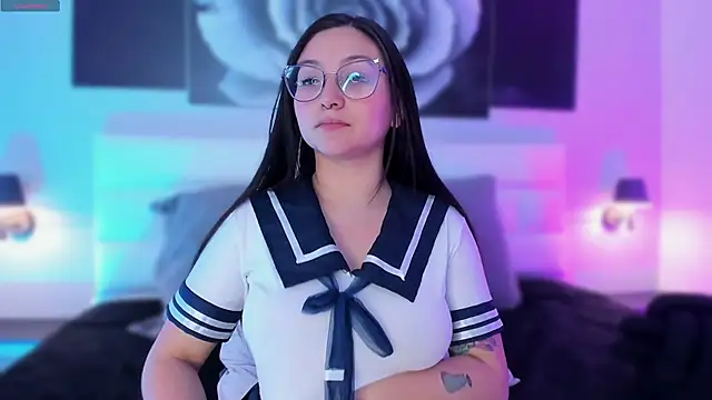 Snapshot of lucy_neil chatting on January 2025 11:23:01 PM lucy neil online show from January 2025 11:23:01 PM