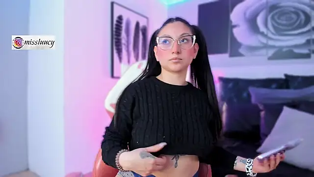 Snapshot of lucy_neil chatting on September 2025 07:05:01 PM lucy neil online show from September 2025 07:05:01 PM