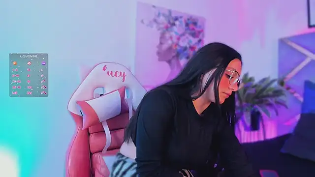 Snapshot of lucy_neil chatting on November 2025 02:36:01 AM lucy neil online show from November 2025 02:36:01 AM