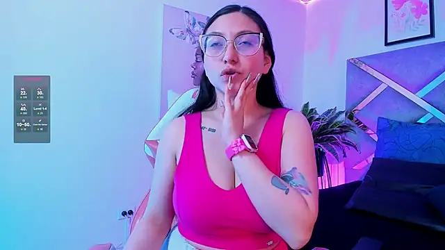 Snapshot of lucy_neil chatting on November 2025 02:34:01 AM lucy neil online show from November 2025 02:34:01 AM