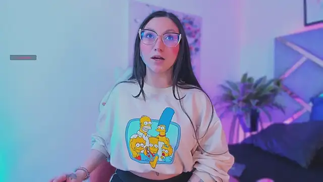 Snapshot of lucy_neil chatting on November 2025 02:32:01 AM lucy neil online show from November 2025 02:32:01 AM