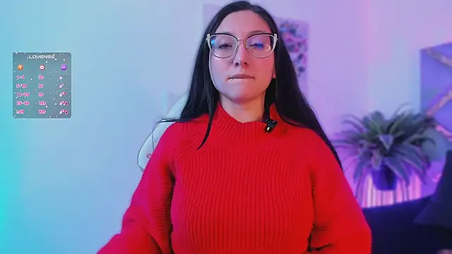 Snapshot of lucy_neil chatting on December 2025 02:38:01 AM lucy neil online show from December 2025 02:38:01 AM