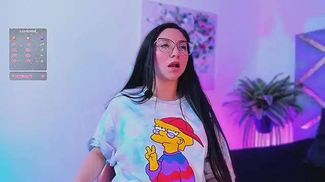 Snapshot of lucy_neil chatting on December 2025 11:45:01 PM lucy neil online show from December 2025 11:45:01 PM