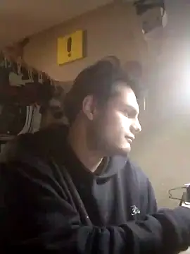 Snapshot of StuckSound chatting on January 2025 05:44:02 AM StuckSound online show from January 2025 05:44:02 AM