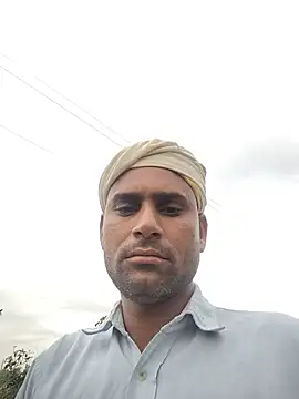 Snapshot of Maneeshpoppy chatting on July 2026 01:32:02 AM Maneeshpoppy online show from July 2026 01:32:02 AM