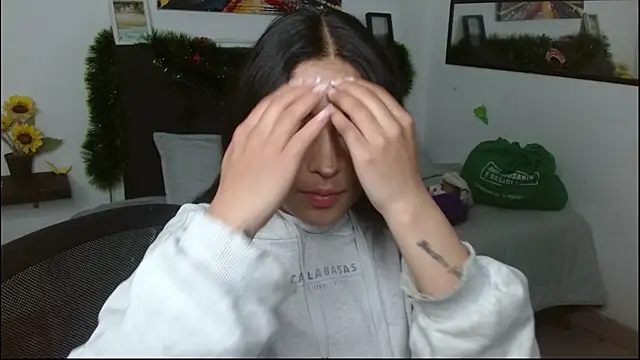 Snapshot of vaness_weet chatting on January 2026 08:36:02 PM vaness weet online show from January 2026 08:36:02 PM