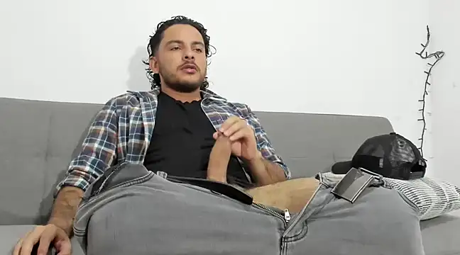 tuyo1995 online show from March 2025 01:21:01 AM