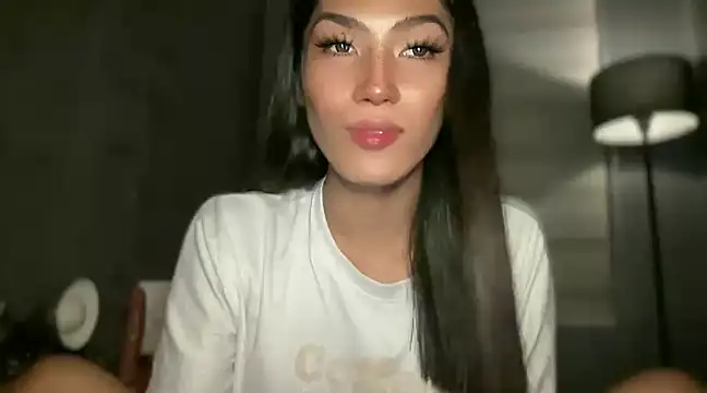 Bella Gordon online show from December 2024 09:39:01 PM