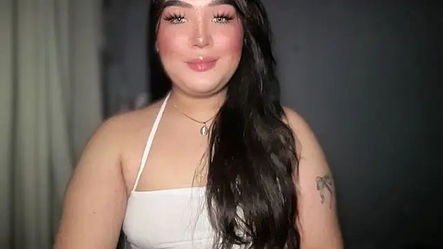 Snapshot of MissCataleyaxxx chatting on December 2025 01:59:02 AM MissCataleyaxxx online show from December 2025 01:59:02 AM