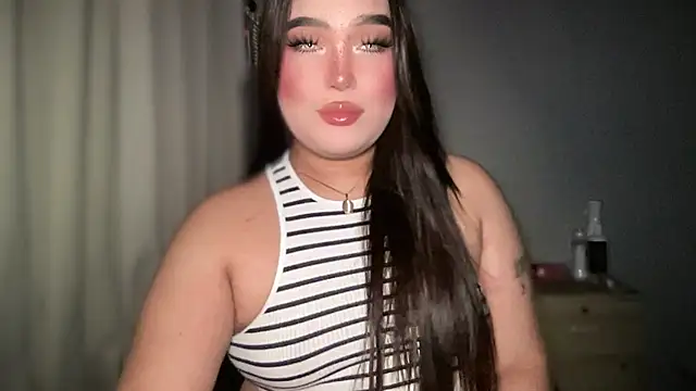 Snapshot of MissCataleyaxxx chatting on February 2026 12:45:02 PM MissCataleyaxxx online show from February 2026 12:45:02 PM