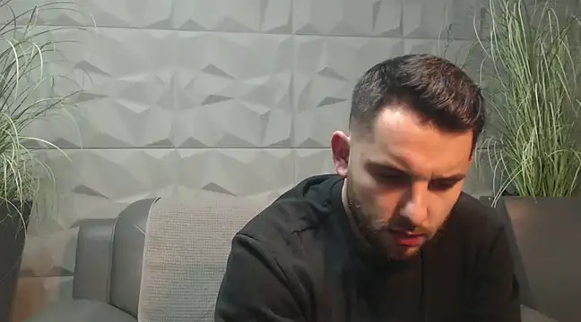 Antoniodiamond online show from February 2025 08:05:01 PM