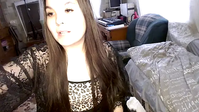 Var Kiss online show from February 2025 09:55:01 AM