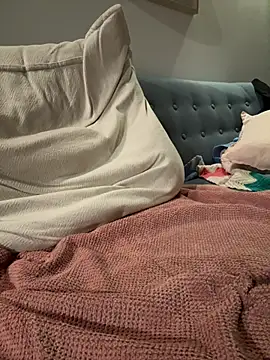 GrowHuge online show from February 2025 07:26:02 AM