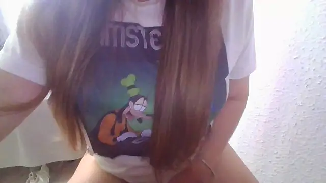 Snapshot of Sexymiss26 chatting on December 2024 02:53:01 PM Sexymiss26 online show from December 2024 02:53:01 PM