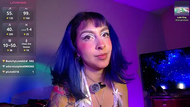 Cinamoonn online show from January 2025 08:56:01 PM