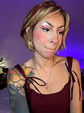 Cinamoonn online show from October 2025 08:18:02 PM