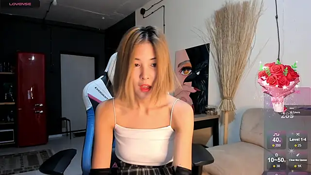 Snapshot of cho_nando chatting on February 2025 01:55:01 PM cho nando online show from February 2025 01:55:01 PM