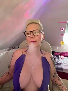 Snapshot of German_Milf chatting on May 2026 12:34:01 PM German Milf online show from May 2026 12:34:01 PM