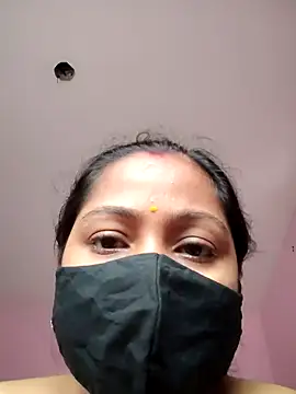 Shristiprakash0 online show from May 2026 05:49:01 AM