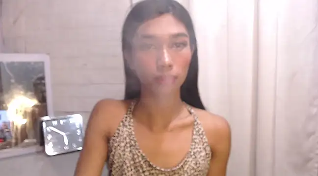 Snapshot of ToKeNa chatting on January 2025 12:57:02 AM ToKeNa online show from January 2025 12:57:02 AM