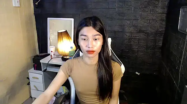 Snapshot of ToKeNa chatting on March 2025 09:43:02 PM ToKeNa online show from March 2025 09:43:02 PM