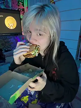 Cutiepiespanks online show from April 2026 07:33:01 AM