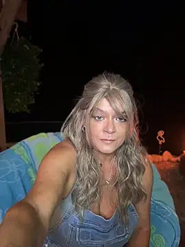 cowgirlc online show from June 2026 02:16:01 AM