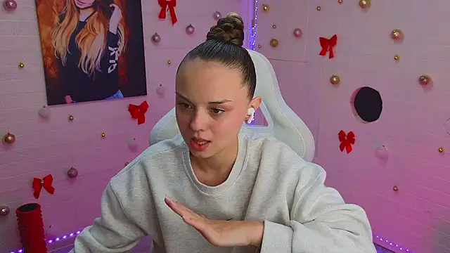 Misss Vikk online show from March 2026 04:59:01 PM