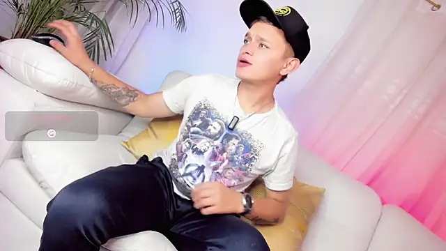 Snapshot of Tim_wolf chatting on March 2026 10:05:02 PM Tim wolf online show from March 2026 10:05:02 PM