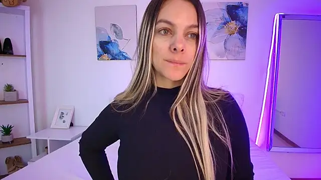 Isabella Harley online show from July 2026 01:27:01 PM