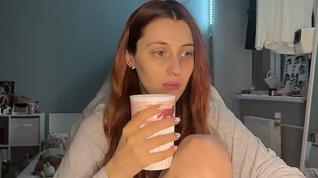 Uniarten online show from October 2025 06:18:02 PM