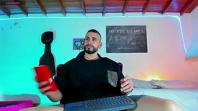 RyanCarter  online show from December 2024 06:35:01 PM