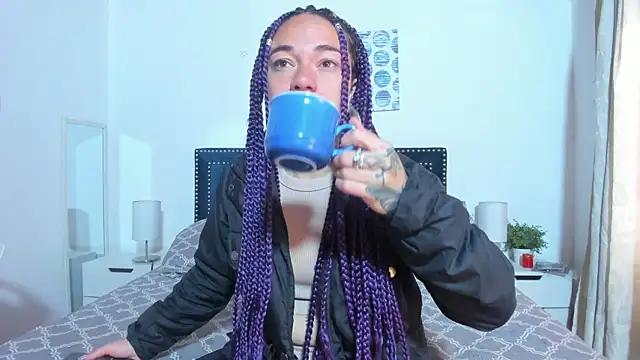 ZulyMichels online show from April 2026 12:28:02 PM