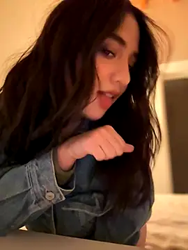 Snapshot of marcimaa chatting on October 2025 12:00:01 AM marcimaa online show from October 2025 12:00:01 AM