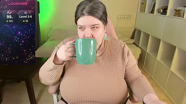 PlumPie online show from January 2025 05:57:01 AM