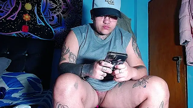 Snapshot of Techno_420_ chatting on February 2026 12:43:02 PM Techno 420 online show from February 2026 12:43:02 PM