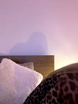 Snapshot of Eva_Ryen chatting on October 2025 04:57:01 PM Eva Ryen online show from October 2025 04:57:01 PM