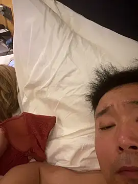 Snapshot of S00 chatting on January 2025 07:13:02 AM S00 online show from January 2025 07:13:02 AM