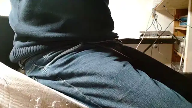 Snapshot of blow2gold chatting on December 2025 03:39:02 PM blow2gold online show from December 2025 03:39:02 PM