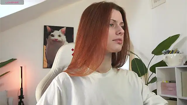 Snapshot of doll_lesli chatting on February 2026 01:01:02 PM doll lesli online show from February 2026 01:01:02 PM