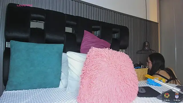 Snapshot of levana1 chatting on December 2025 12:16:02 AM levana1 online show from December 2025 12:16:02 AM