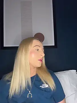 Strongqueen online show from February 2025 09:04:01 PM