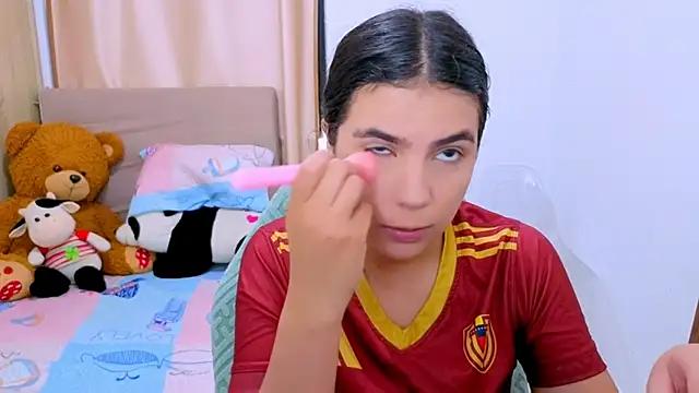  elenna online show from February 2026 06:11:02 PM